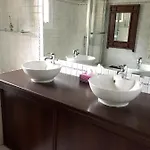 ヴィラ Villa Ensoleillee A Sainte-Maxime Avec Piscine Privee