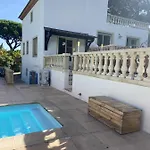 Villa Ensoleillee A Sainte-Maxime Avec Piscine Privee * サント・マキシム