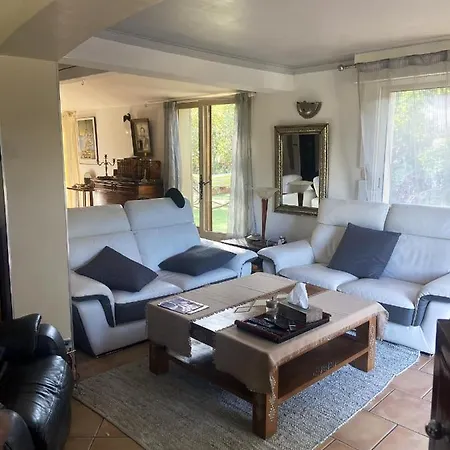 Villa Ensoleillee A Sainte-Maxime Avec Piscine Privee Сент-Максим