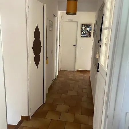 Вилла Villa Ensoleillee A Sainte-Maxime Avec Piscine Privee