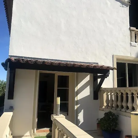 Вилла Villa Ensoleillee A Sainte-Maxime Avec Piscine Privee